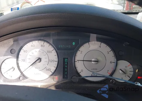 2010 Chrysler 300 Touring/Signature Series/Executive Series from USA, damaged, VIN 2C3CA5CV2AH195499